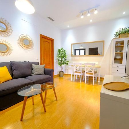 Patio Rialto Apartment เซบีญา ภายนอก รูปภาพ