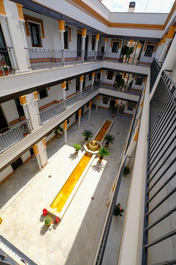 Patio Rialto Apartment เซบีญา ภายนอก รูปภาพ