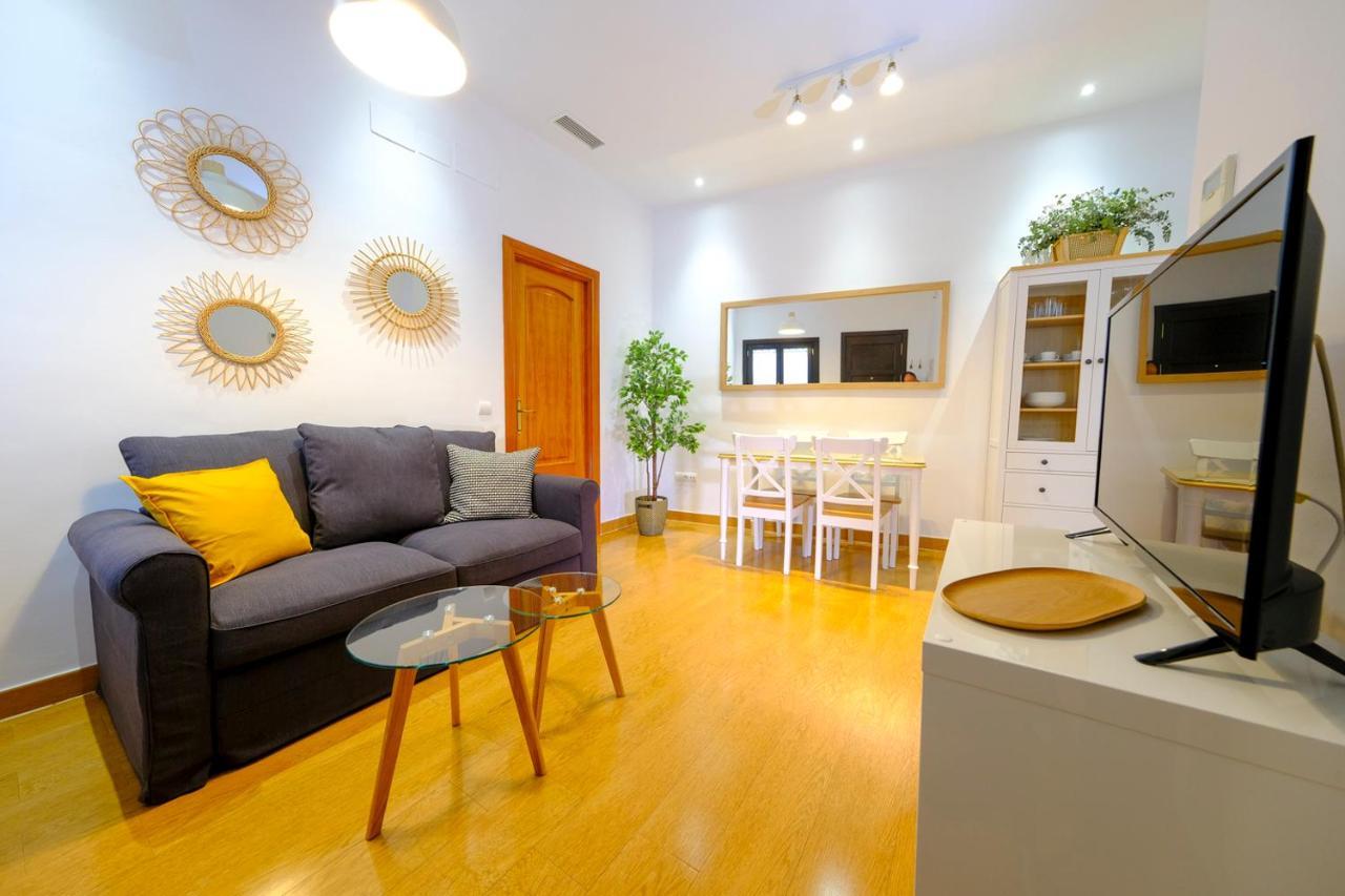 Patio Rialto Apartment เซบีญา ภายนอก รูปภาพ