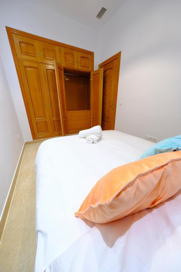 Patio Rialto Apartment เซบีญา ภายนอก รูปภาพ